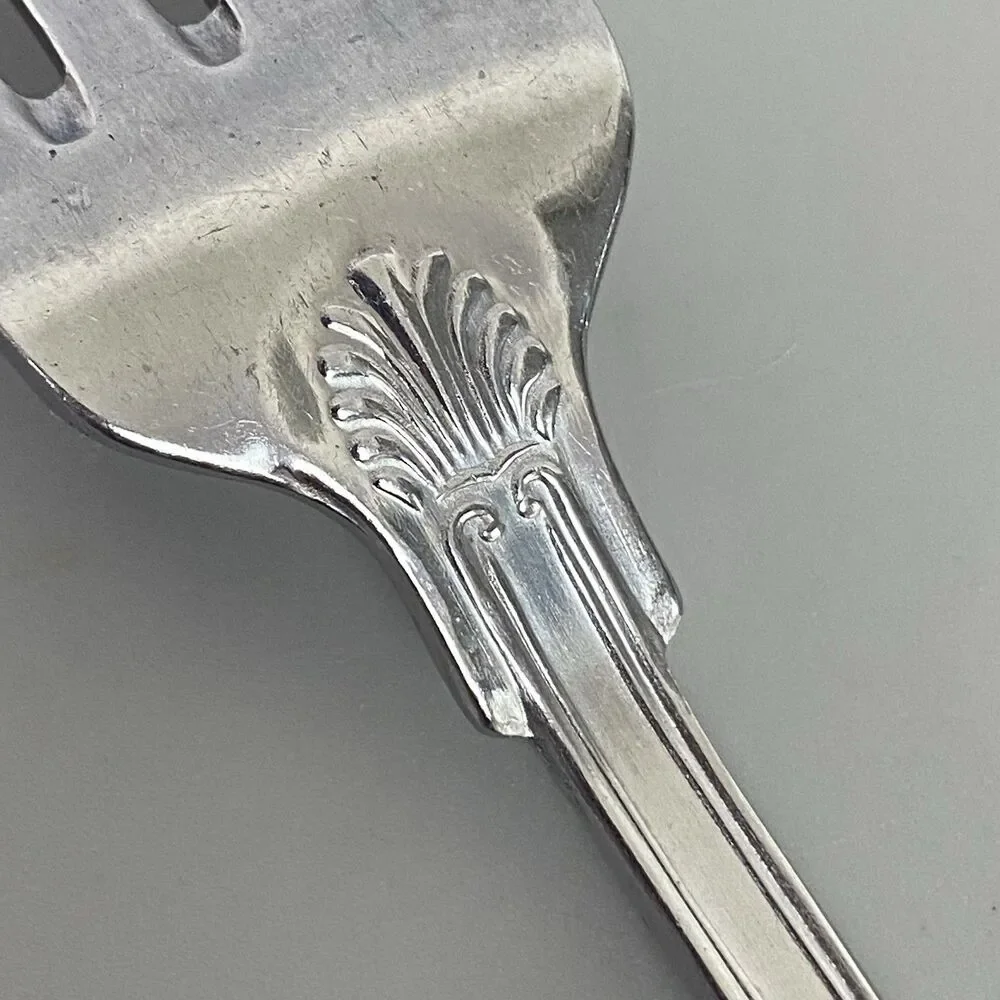 Supreme Cutlery Towle Japan Stainless Salad Small Forks Shell Pattern Set of 4